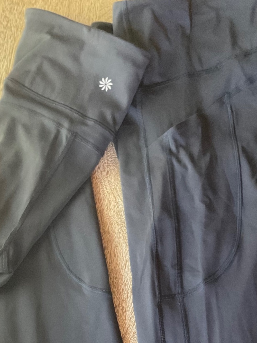 Set of 2 Athleta Ultimate Stash Capris Size Small Black